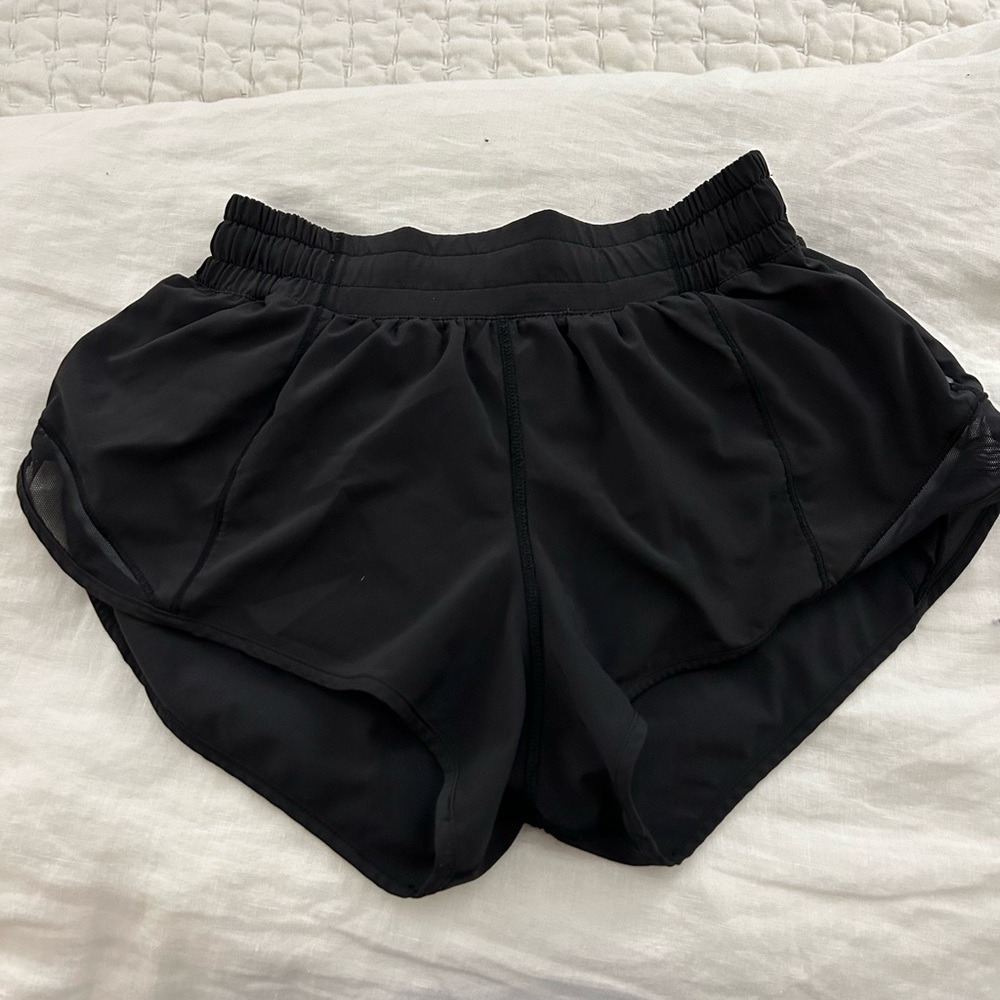 Black lululemon shorts size 4 (2.5”)